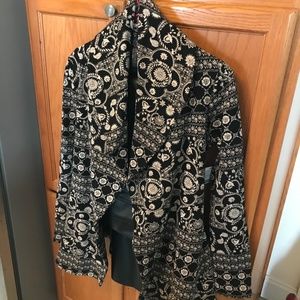 Free People Jacket Black & White pattern design with curved bottom 100%cotton